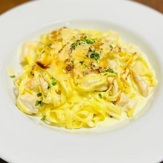 Fettuccine Alfredo
