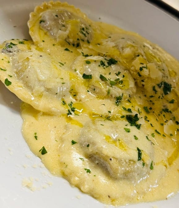 Ravioli Con Funghi.