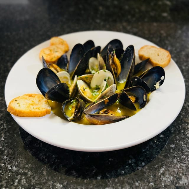 Cozze E Vongole.